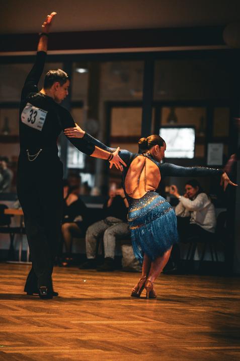 Felix und Nicole; Tanzpose; Dynamisch