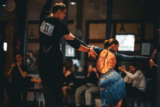 Felix und Nicole; Tanzpose; Dynamisch